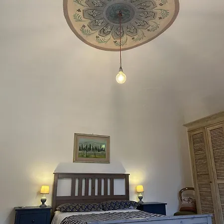 Apartment Frescos House *