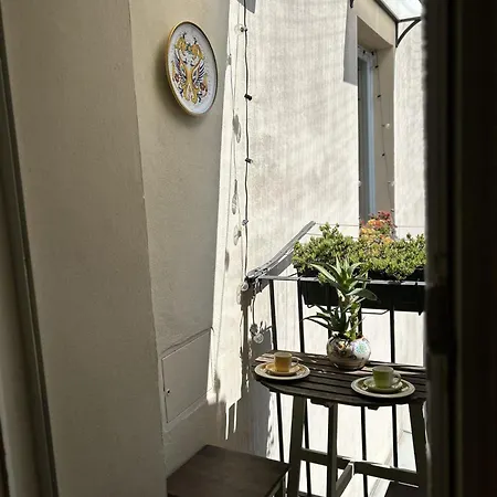 Apartment Frescos House *